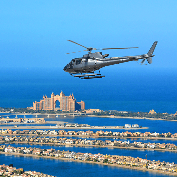 رحلة أوديسي بالهليكوبتر لمدة 40 دقيقة في دبي